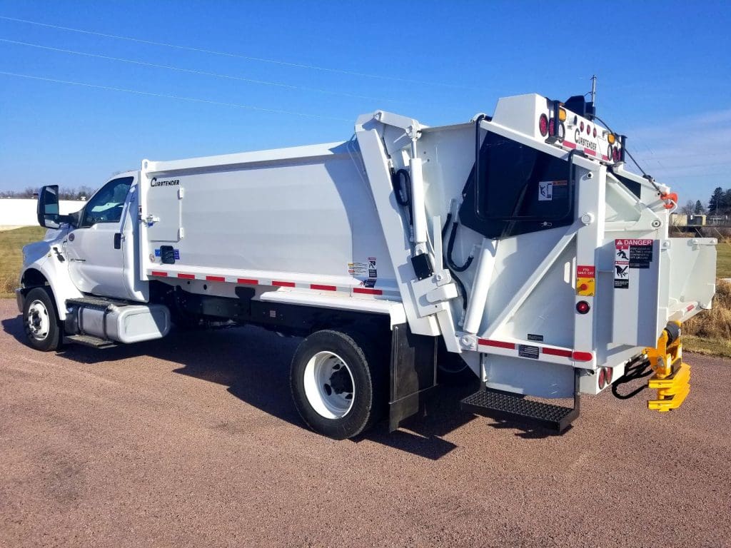 Ford F650 Diesel / 10yd Quantum Rear Loader with Winch - Under CDL